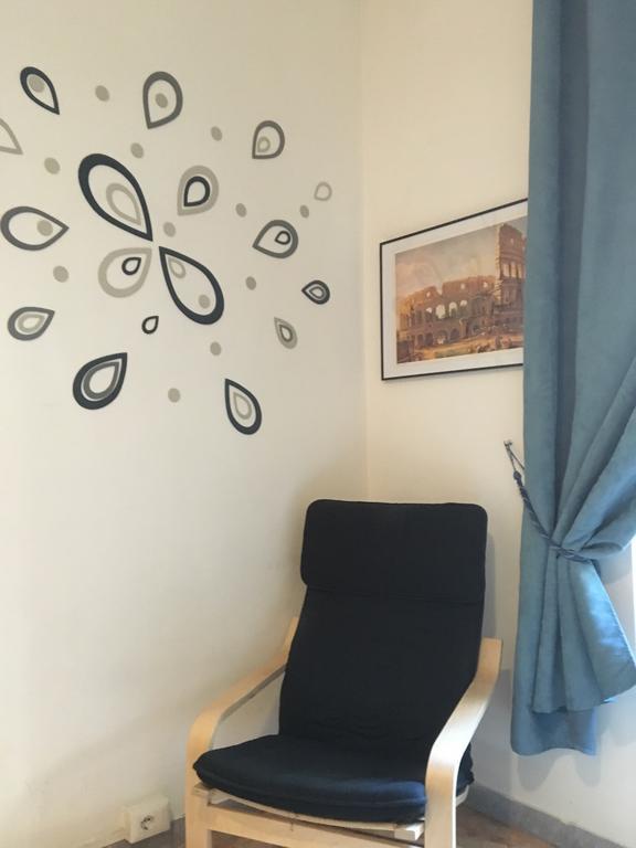 Delightful Apartment 100 Meters From The Colosseum Exteriör bild