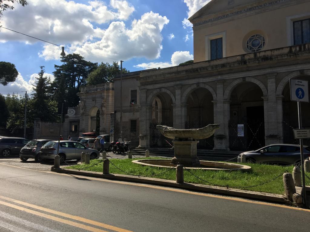 Delightful Apartment 100 Meters From The Colosseum Exteriör bild