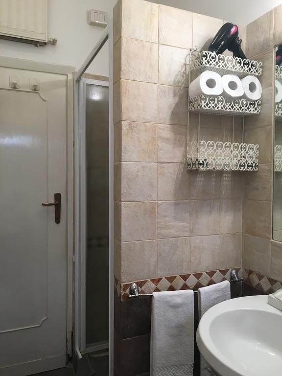 Delightful Apartment 100 Meters From The Colosseum Exteriör bild