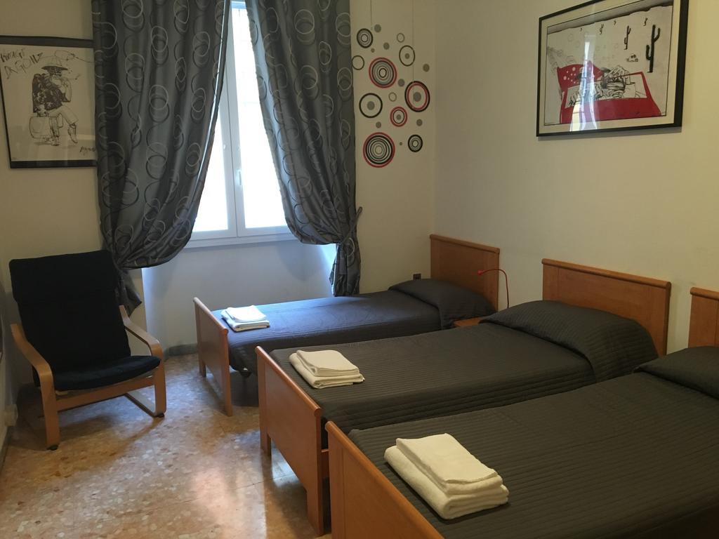 Delightful Apartment 100 Meters From The Colosseum Exteriör bild